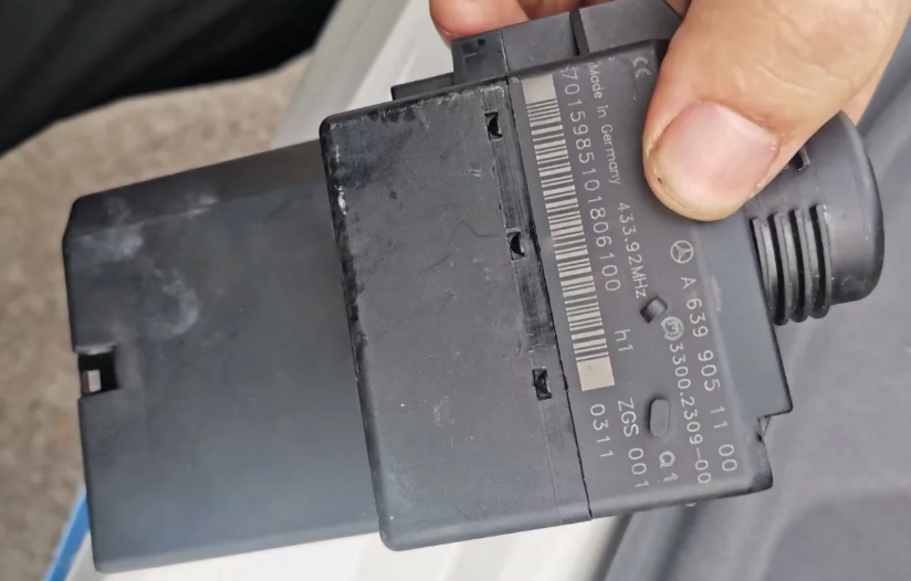 濟(jì)南市萊蕪鋼城配奔馳汽車鑰匙 濟(jì)南市萊蕪鋼城配奔馳汽車鑰匙