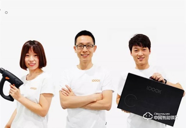 1.鹿客指紋鎖安裝 鹿客指紋鎖設(shè)置方法