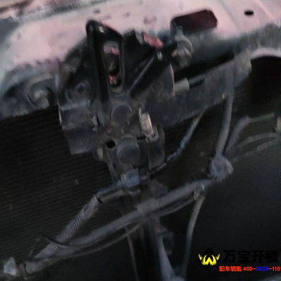 豐田老款漢蘭達鎖車后，定不定時報警