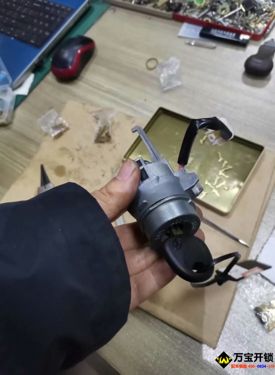 萊蕪現(xiàn)代瑞納點(diǎn)火鎖發(fā)卡通病維修